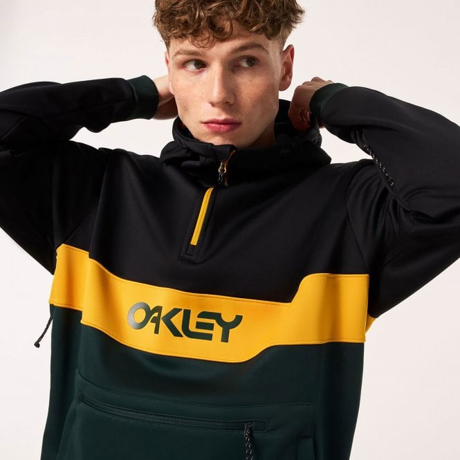 Oakley Bekleidung
