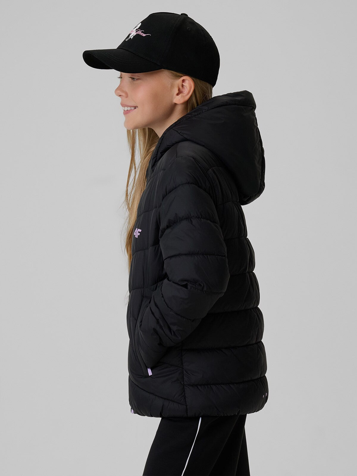 4F F0917 Isolationsjacke Kinder – DEEP BLACK